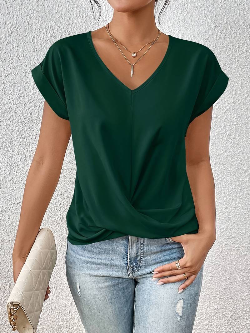 Luna | Tummy tucking V-neck top