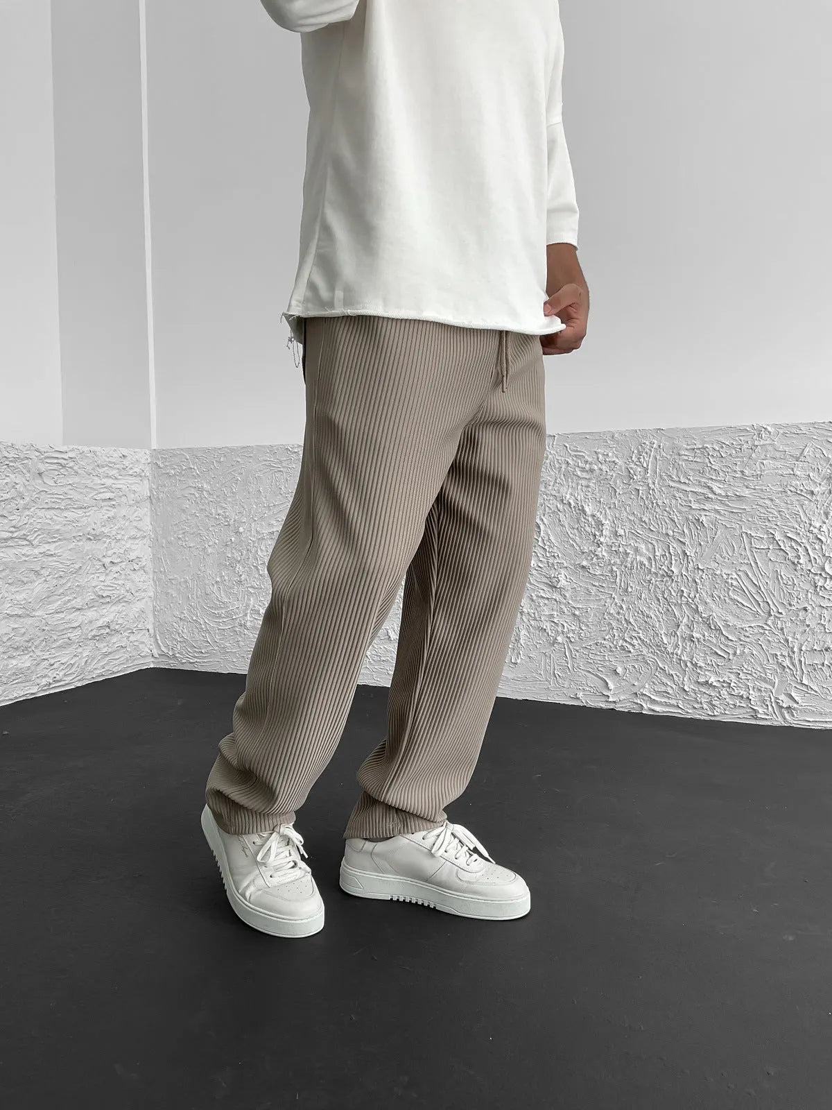 Liam™  | Ribbed Relaxed Fit Trousers