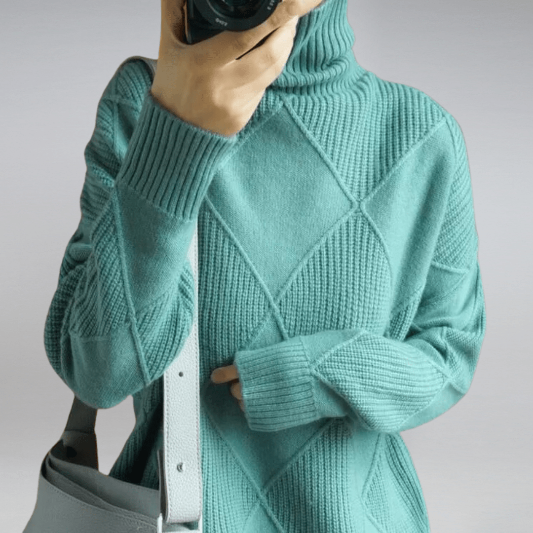 Abigail Soft turtleneck sweater