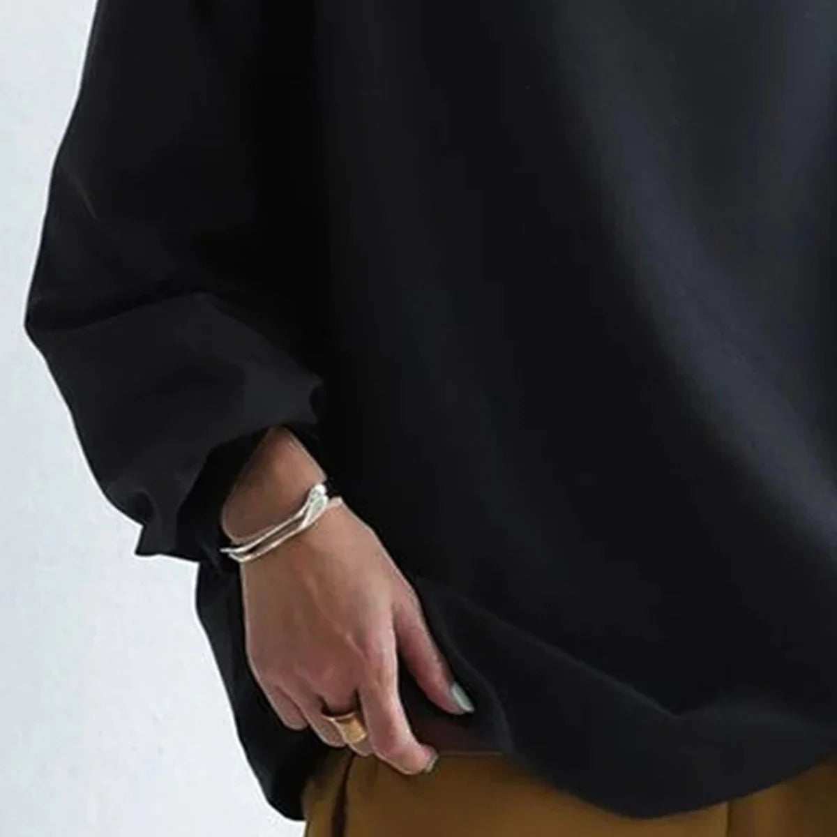 Mira™ | Stylish Long-Sleeve Sweater for Women