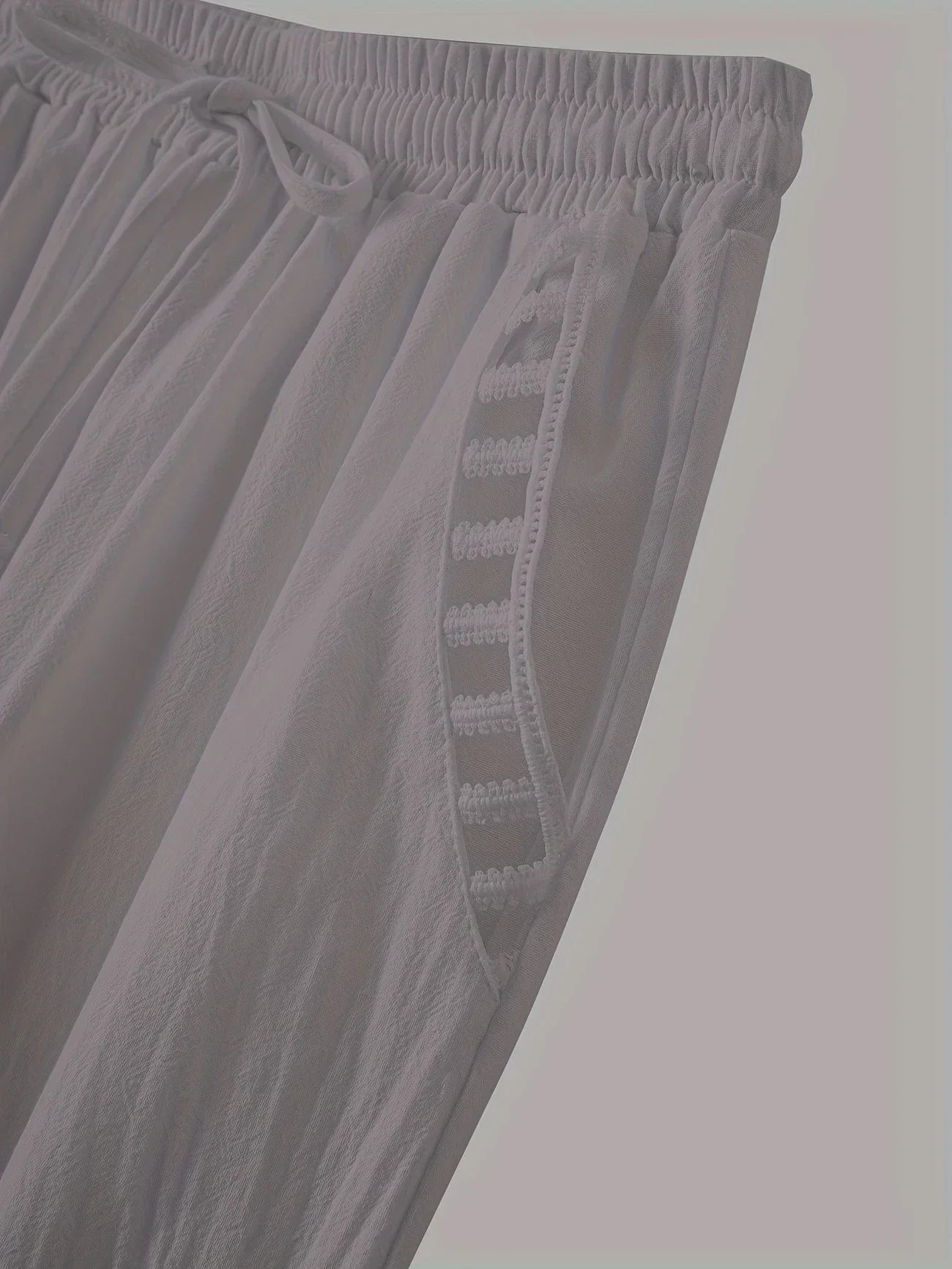 Tracey Contrast Trim Cropped Pants